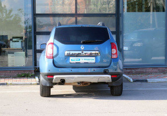 Подержанный автомобиль Renault Duster 2014 года (5 фото)