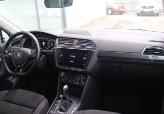 Подержанный автомобиль Volkswagen Tiguan 2017 года (14 фото)