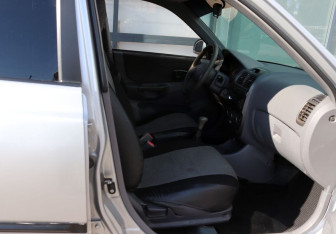 Подержанный автомобиль Hyundai Accent Sedan 2007 года (10 фото)