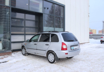 Подержанный автомобиль LADA (ВАЗ) Kalina Wagon 2012 года (3 фото)