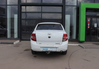 Подержанный автомобиль LADA (ВАЗ) Granta Sedan 2014 года (4 фото)