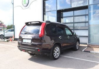 Подержанный автомобиль Nissan X-Trail 2012 года (5 фото)
