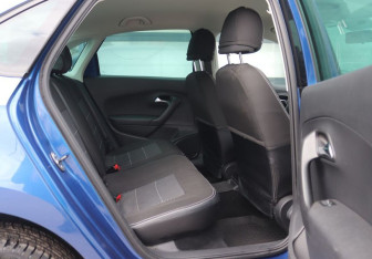 Подержанный автомобиль Volkswagen Polo Sedan 2019 года (11 фото)