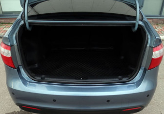 Подержанный автомобиль Kia Rio Sedan 2014 года (11 фото)