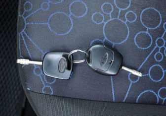 Подержанный автомобиль Ford Fiesta Hatchback 2008 года (18 фото)