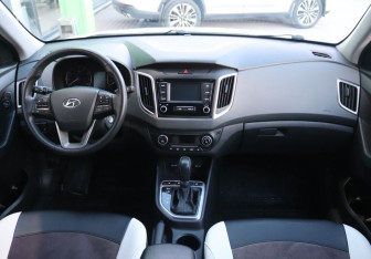 Подержанный автомобиль Hyundai Creta 2020 года (14 фото)