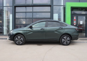 Подержанный автомобиль LADA (ВАЗ) Vesta Sedan 2016 года (2 фото)