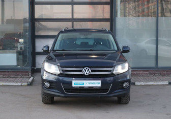 Подержанный автомобиль Volkswagen Tiguan 2012 года (8 фото)
