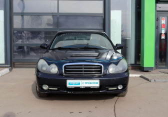Подержанный автомобиль Hyundai Sonata 2008 года (8 фото)