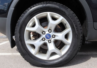 Подержанный автомобиль Ford Kuga 2012 года (15 фото)