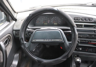 Подержанный автомобиль LADA (ВАЗ) 2114 2006 года (15 фото)