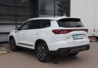 Подержанный автомобиль Chery Tiggo 8 Pro Max 2023 года (3 фото)