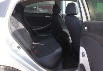 Подержанный автомобиль Hyundai Solaris Sedan 2014 года (12 фото)