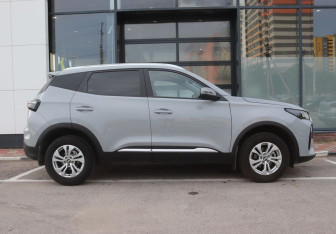 Подержанный автомобиль Chery Tiggo 4 Pro 2025 года (6 фото)