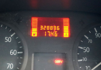 Подержанный автомобиль Renault Kangoo 2006 года (14 фото)