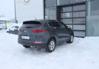 Подержанный автомобиль Kia Sportage 2016 года (5 фото)