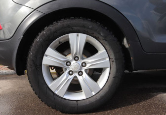 Подержанный автомобиль Kia Sportage 2011 года (10 фото)