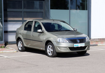Подержанный автомобиль Renault Logan Sedan 2013 года (2 фото)