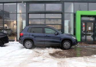 Подержанный автомобиль Volkswagen Tiguan 2013 года (6 фото)