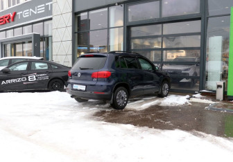 Подержанный автомобиль Volkswagen Tiguan 2013 года (5 фото)