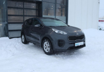 Подержанный автомобиль Kia Sportage 2016 года (7 фото)