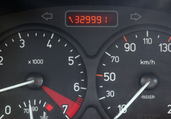 Подержанный автомобиль Peugeot 206 Wagon 2002 года (8 фото)