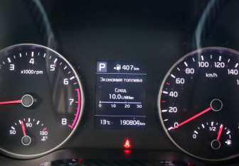 Подержанный автомобиль Kia Rio Sedan 2017 года (14 фото)