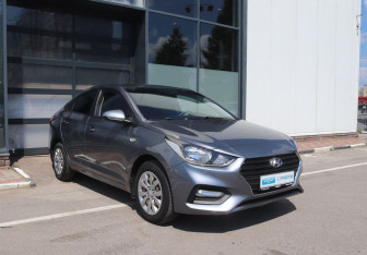 Подержанный автомобиль Hyundai Solaris Sedan 2019 года (7 фото)