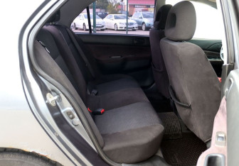 Подержанный автомобиль Mitsubishi Lancer Sedan 2005 года (12 фото)