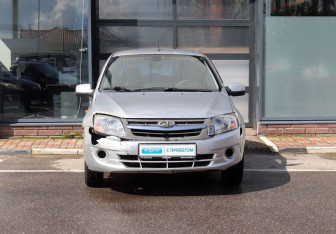 Подержанный автомобиль LADA (ВАЗ) Granta Sedan 2013 года (8 фото)