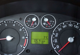 Подержанный автомобиль Ford Fiesta Hatchback 2008 года (17 фото)