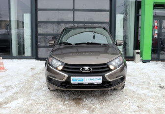 Подержанный автомобиль LADA (ВАЗ) Granta Sedan 2021 года (8 фото)