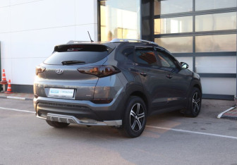 Подержанный автомобиль Hyundai Tucson 2015 года (5 фото)