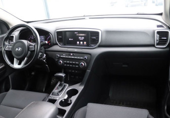 Подержанный автомобиль Kia Sportage 2020 года (13 фото)