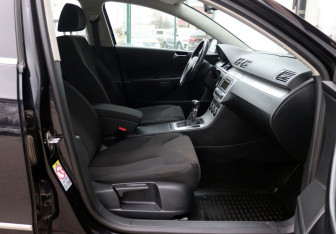 Подержанный автомобиль Volkswagen Passat Sedan 2008 года (13 фото)