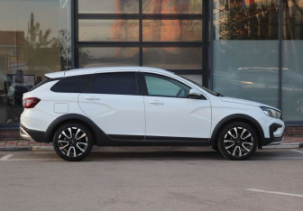 Подержанный автомобиль LADA (ВАЗ) Vesta Wagon 2024 года (6 фото)