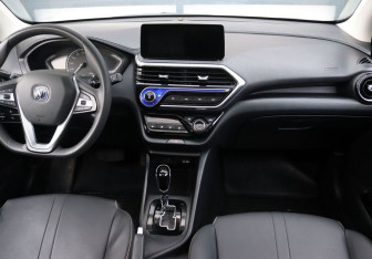 Подержанный автомобиль Changan Alsvin 2023 года (14 фото)