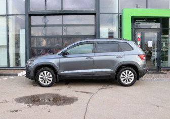 Подержанный автомобиль Skoda Karoq 2021 года (2 фото)