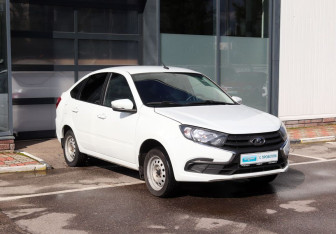 Подержанный автомобиль LADA (ВАЗ) Granta Liftback 2024 года (7 фото)