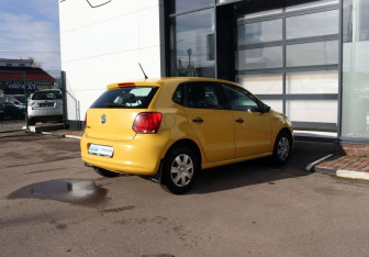 Подержанный автомобиль Volkswagen Polo Hatchback 2011 года (5 фото)
