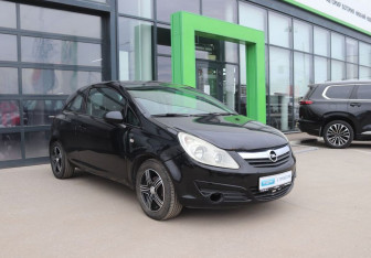Подержанный автомобиль Opel Corsa 2008 года (7 фото)