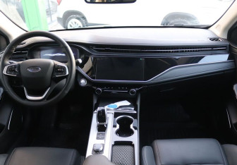 Подержанный автомобиль Omoda S5 2023 года (14 фото)