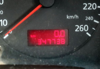 Подержанный автомобиль Audi A6 Sedan 2000 года (16 фото)