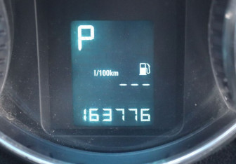 Подержанный автомобиль Chevrolet Cruze Sedan 2012 года (16 фото)