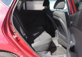 Подержанный автомобиль Hyundai i30 Hatchback 2010 года (11 фото)