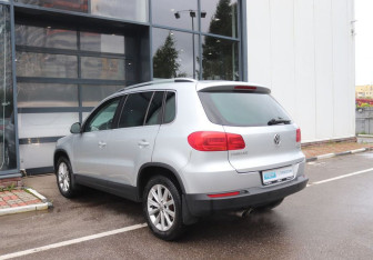 Подержанный автомобиль Volkswagen Tiguan 2013 года (3 фото)