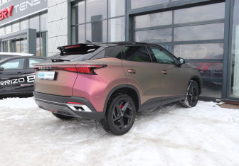 Подержанный автомобиль Omoda C5 2024 года (5 фото)