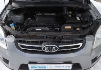 Подержанный автомобиль Kia Sportage 2010 года (14 фото)