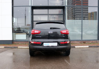 Подержанный автомобиль Kia Sportage 2012 года (4 фото)