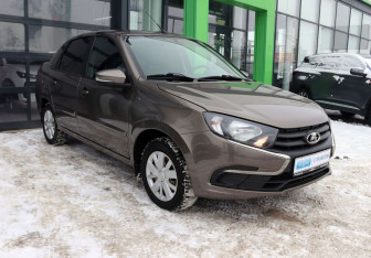 Подержанный автомобиль LADA (ВАЗ) Granta Sedan 2021 года (7 фото)